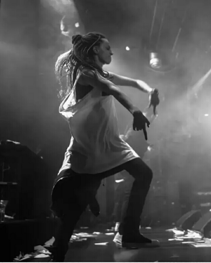 Слушаем на: Яндекс. Музыка.