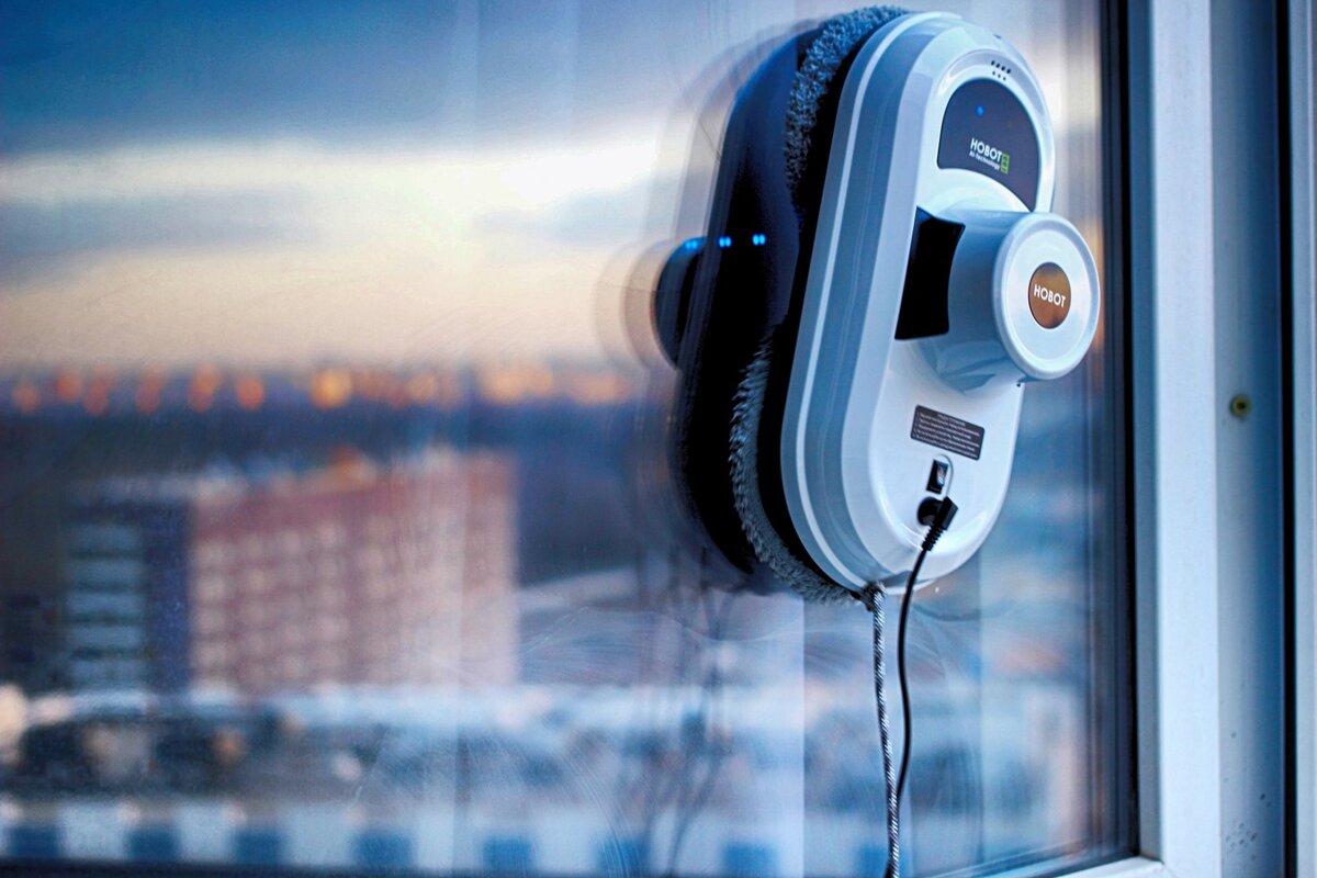 Робот-мойщик окон