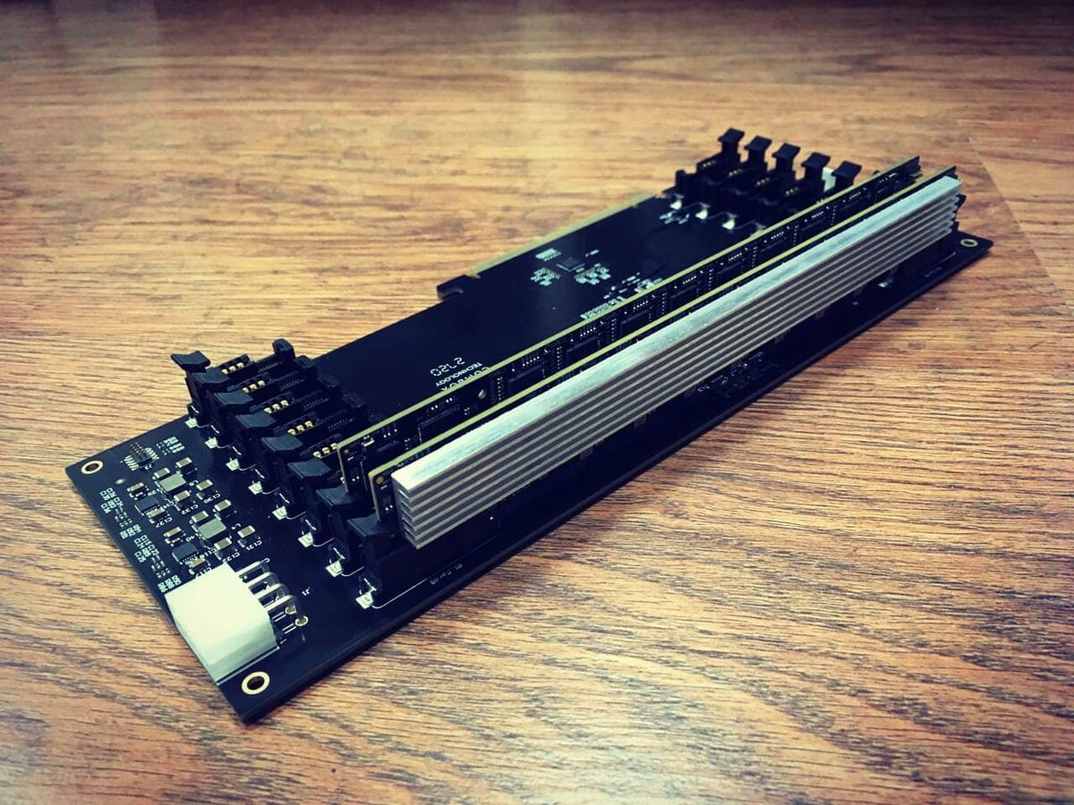ComBox PCIe x64 Movidius Board
