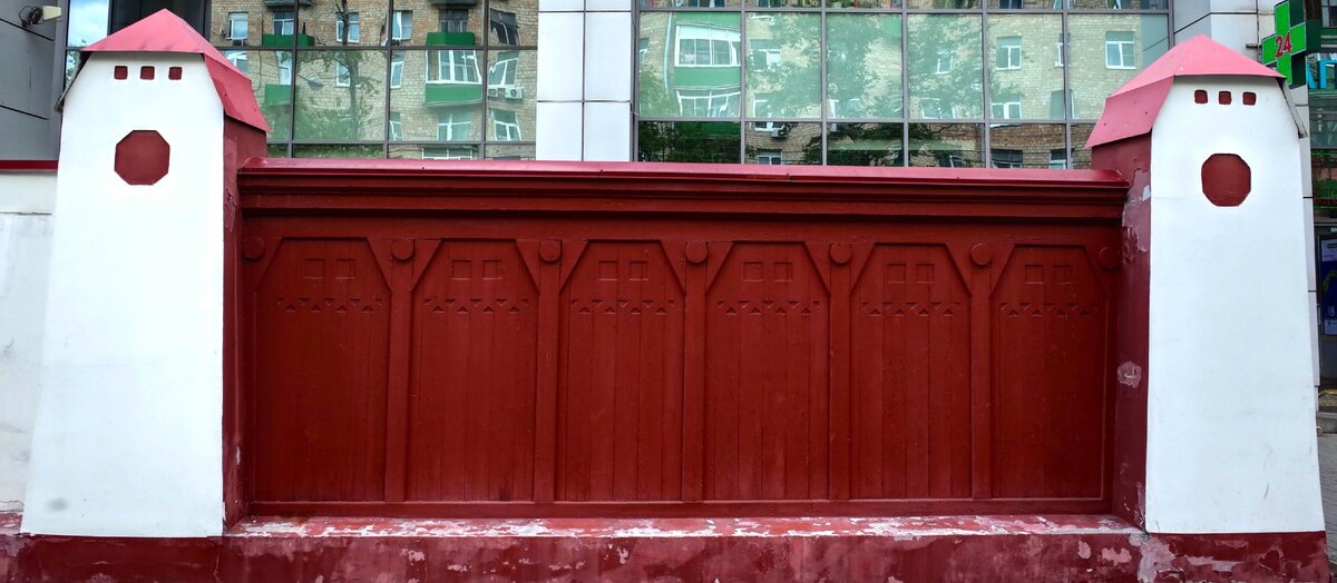 Ул. 8 Марта, дом 1.
