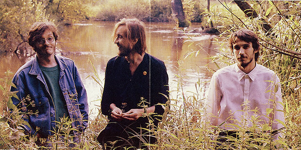 Кузя Уо, Егор Летов и Игорь Джефф Жевтун Фото из альбома «Прыг-Скок» (из собрания П.Каменченко)