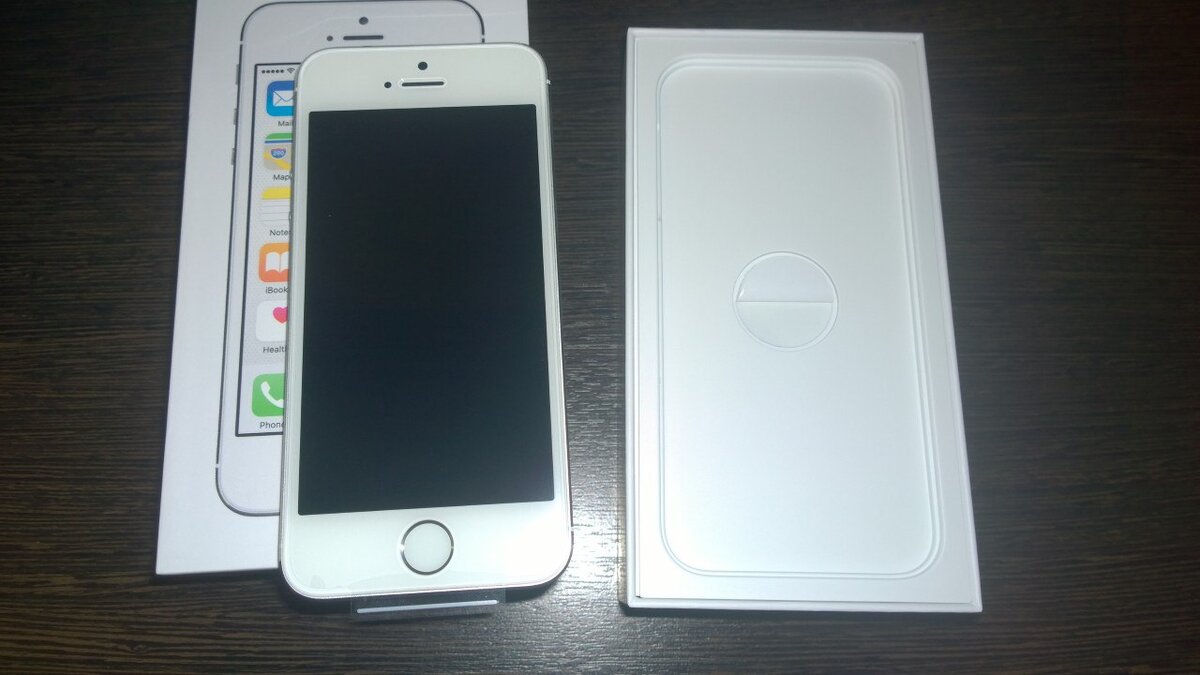 У меня за всю жизнь был только адин айфончик. Вот этот маленький