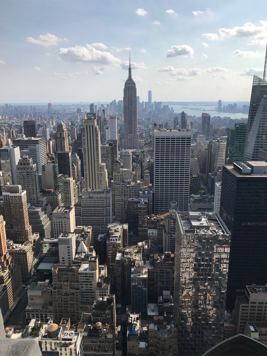 Виды и дали Манхэттена