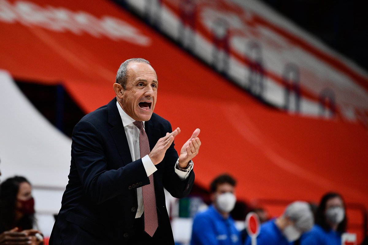 Этторе Мессина