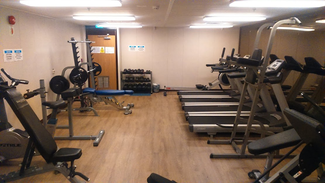 Тренажерный зал для экипажа 