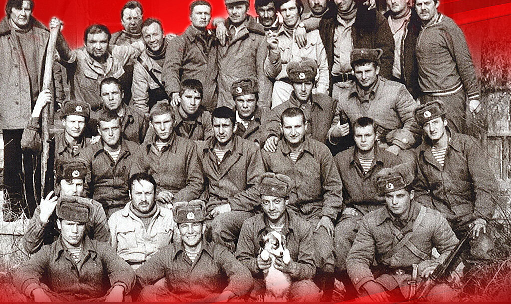 "Зенитовцы" и бойцы 345-го Гв. ВДП после захвата "Царандоя"