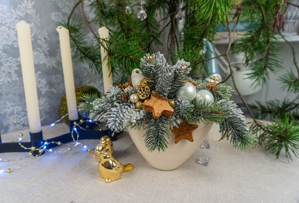 Интерьерная композиция с птичкой