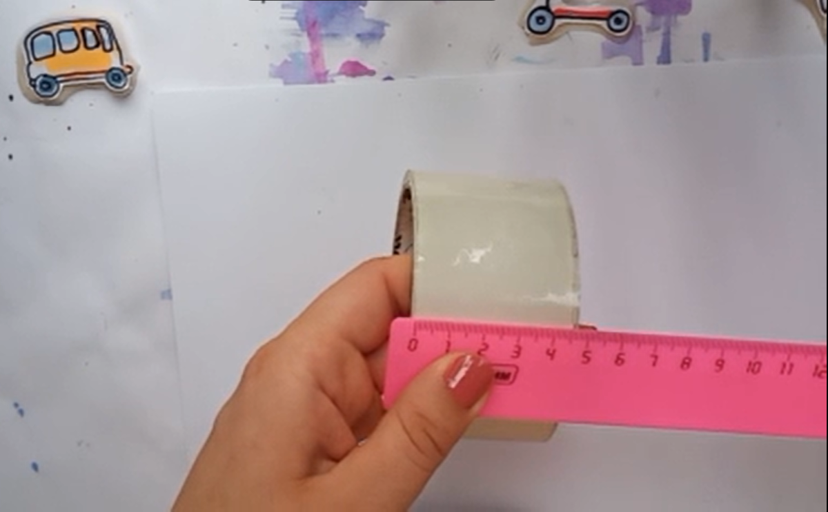 ширина скотча 4,8 см.