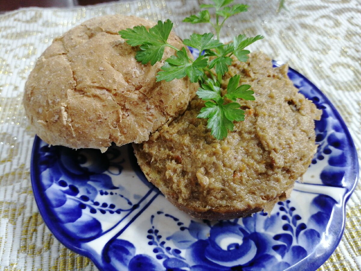 Как готовят паштет в Украине. Вкуснее я не ела нигде. Старинный рецепт.  Делается быстрее, чем я писала этот пост | Кухня на минималках | Дзен