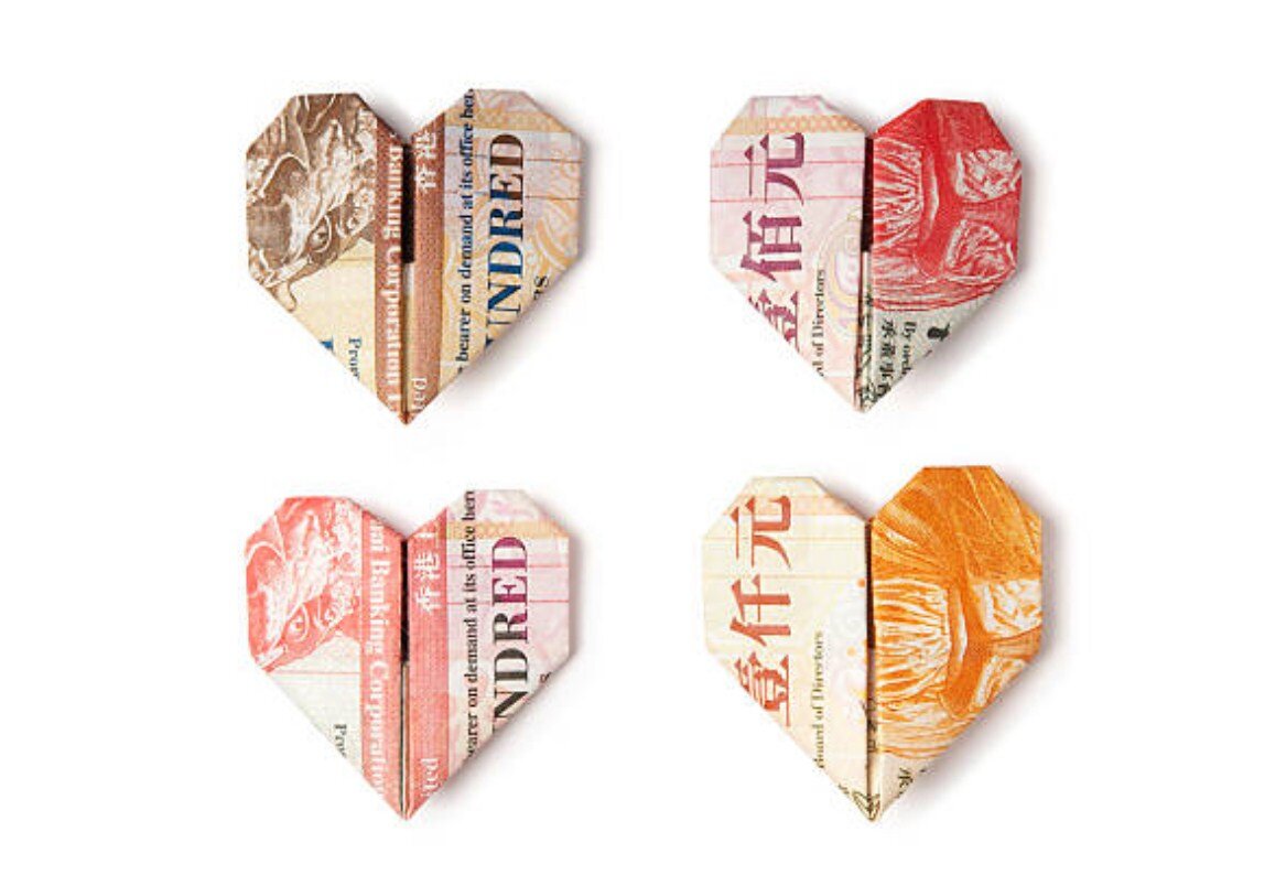 подбор инвестиционных решений в валюте для накопления капитала и получения пассивного дохода, обращайтесь в Соболев Финанс. Авторский коллаж.