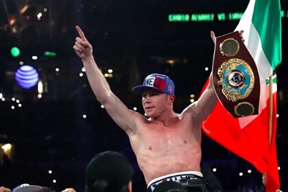 Сауль Канело Альварес: Чемпион мира по версиям  WBC, WBA, WBO