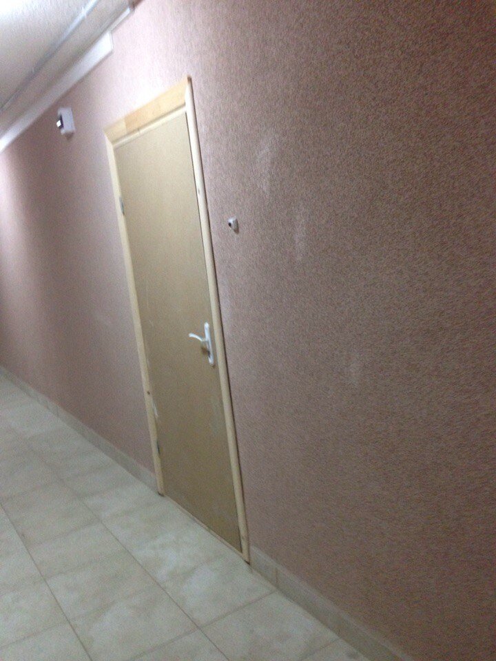 Дверь от застройщика