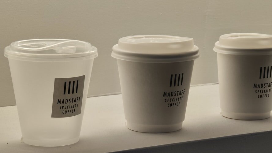 Бумага или пластик