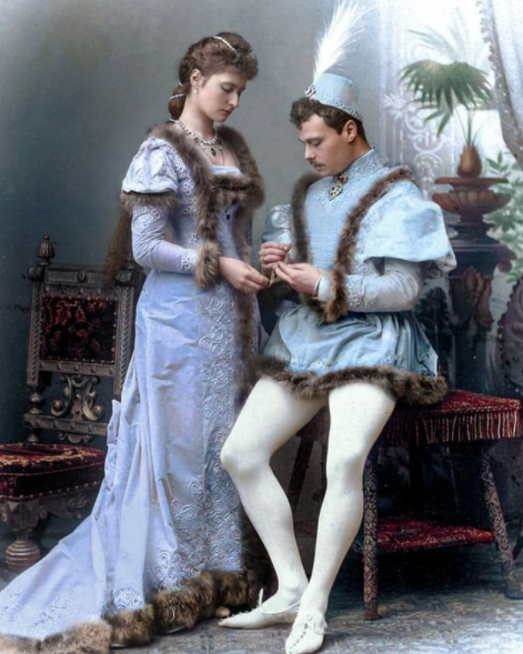 Принцесса Аликс и ее брат Эрнст. Источник: аккаунт Ольги Ширниной (см.ссылку в начале статьи)