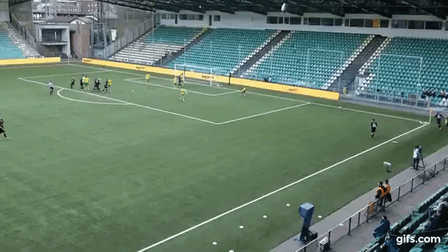 Голы ВиОн Злате Моравце в ворота Жилины на 13 и 23 минутах. Листайте галерею --->