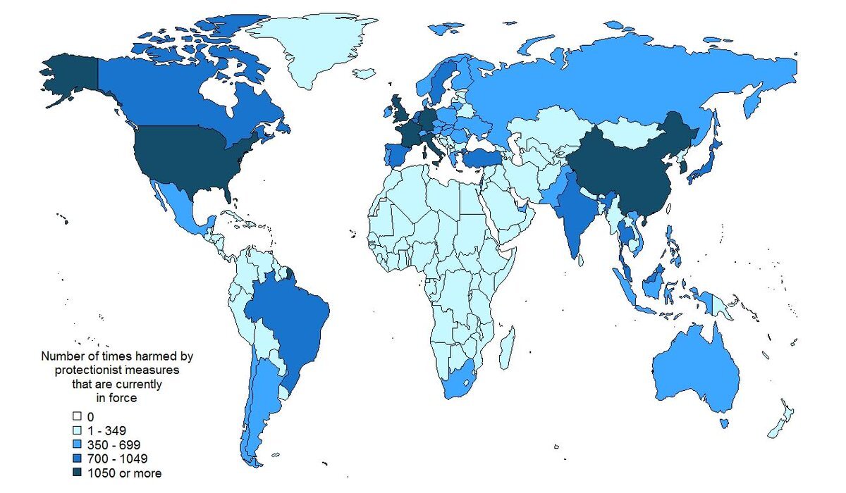 mercans — «торговец») — система доктрин, выдвигавшихся авторами трактатов XV—XVII веков, обосновывавших необходимость активного вмешательства государства в хозяйственную деятельность, в основном в форме протекционизма: установления высоких импортных пошлин, выдачи субсидий национальным производителям и так далее.