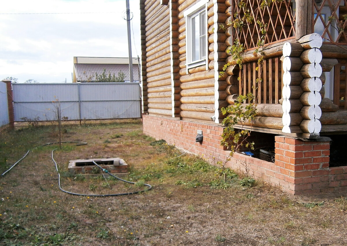 Приямок со скважиной