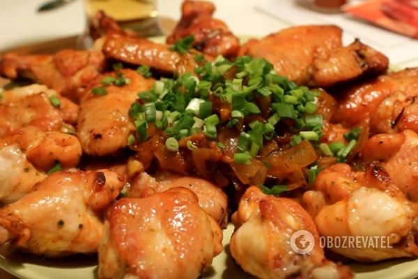 Ароматные крылышки в меду готовы