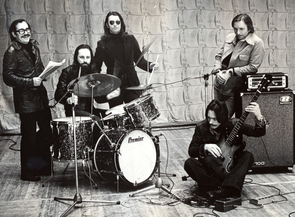 Группа "Скоморохи" во главе с Александром Градским