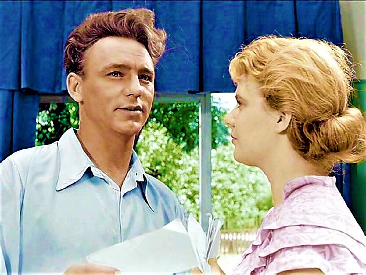 Кадр из фильма "Весна на Заречной улице"