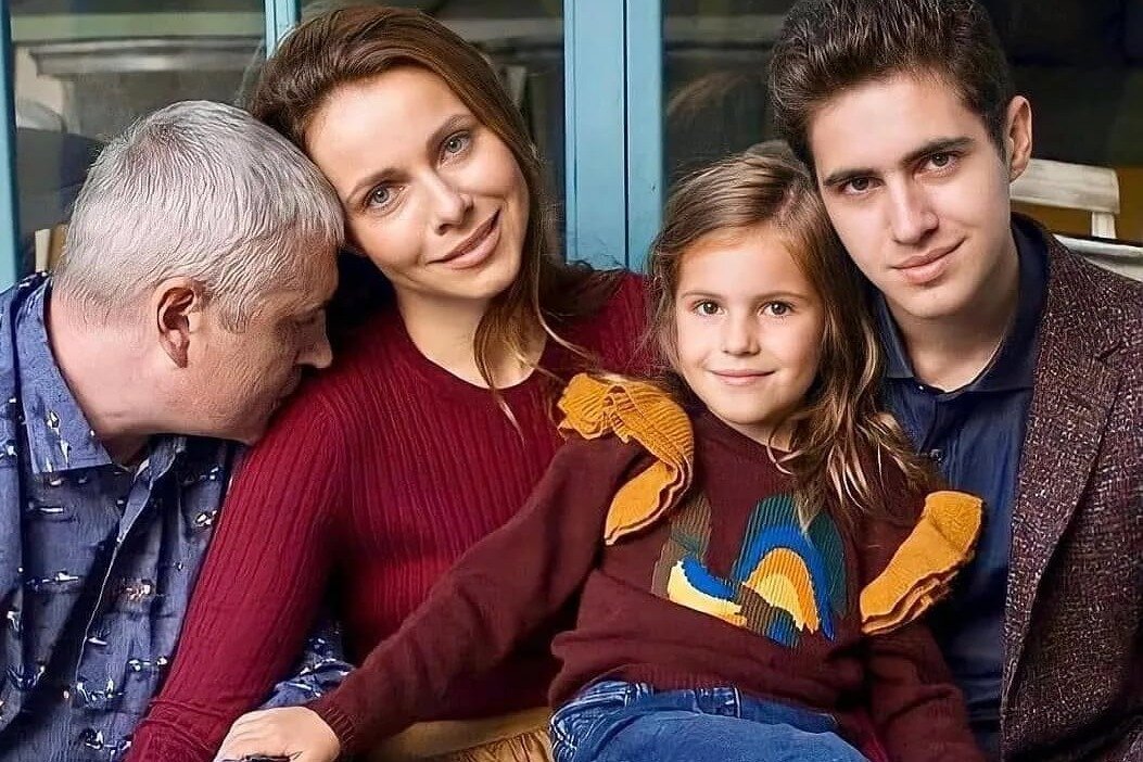 Фото мужа и детей екатерины гусевой