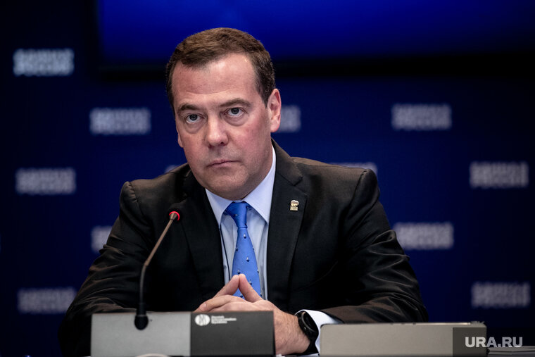    Дмитрий Медведев объявил о скачке цен на энергоресурс