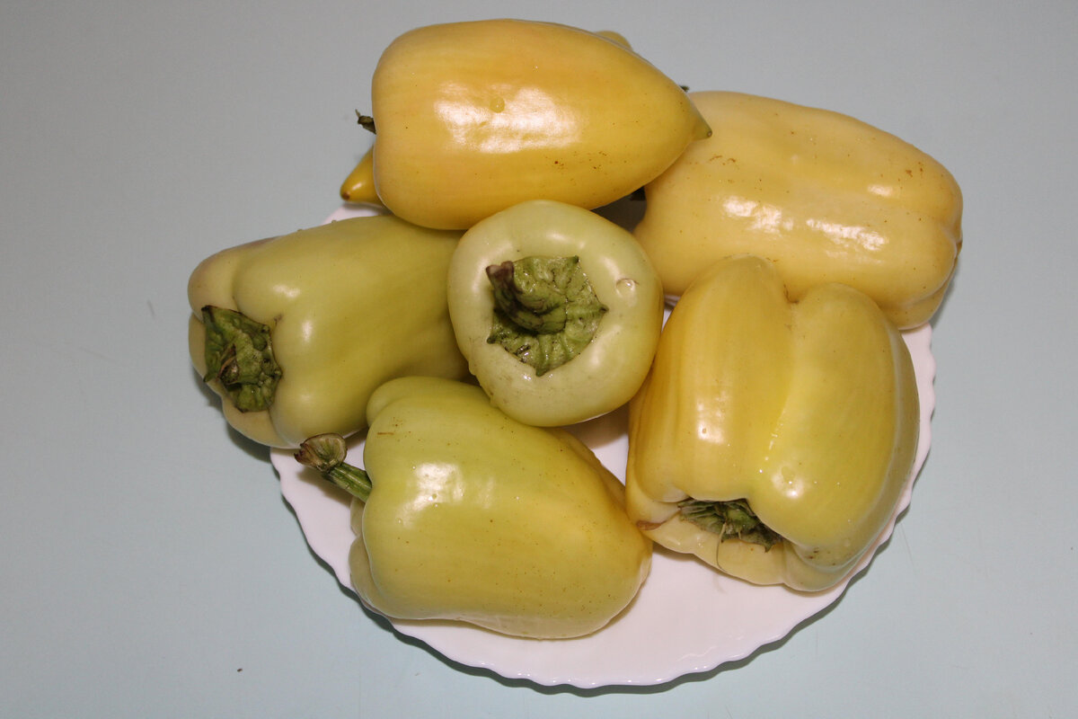 Перец болгарский дольками
