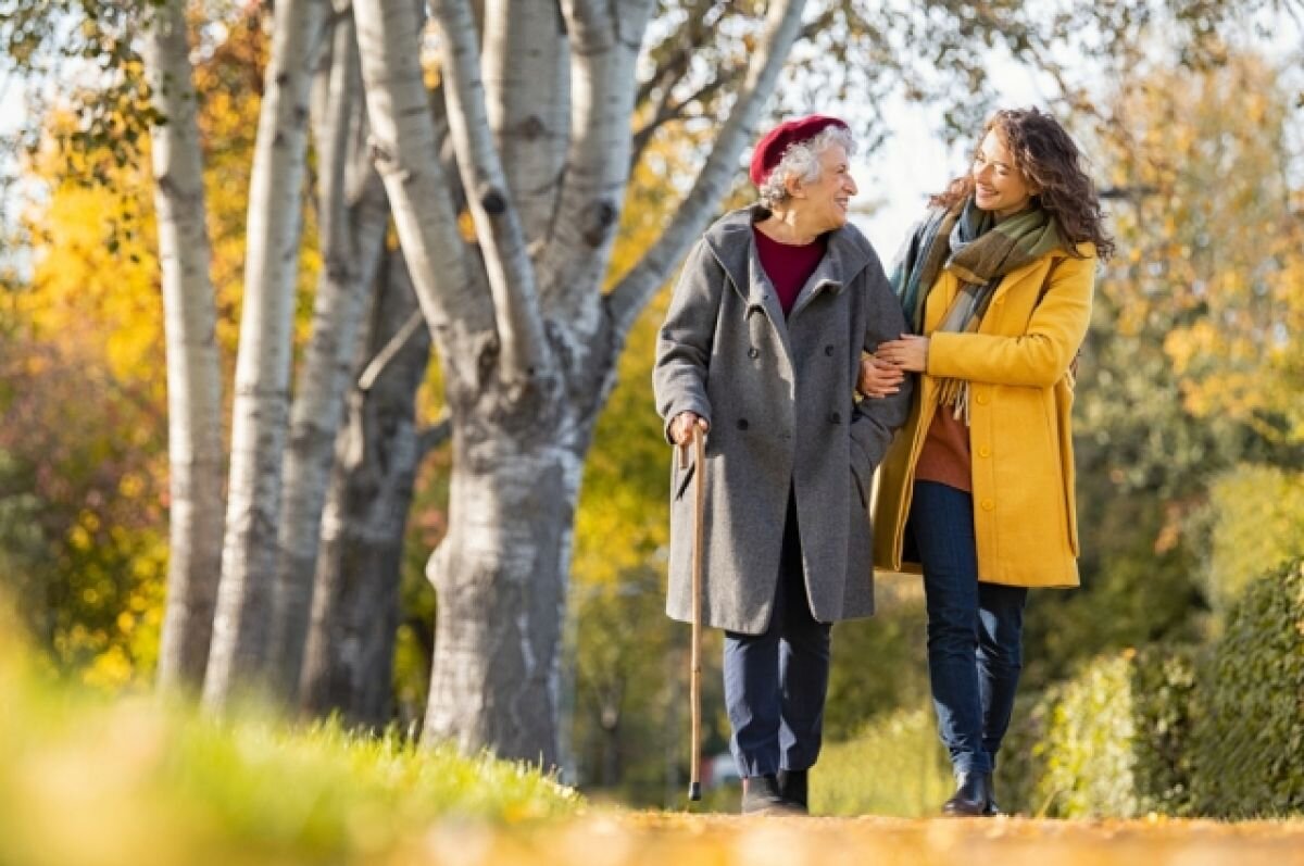    Пешком от деменции. Сколько шагов в день нужно для ее профилактики?