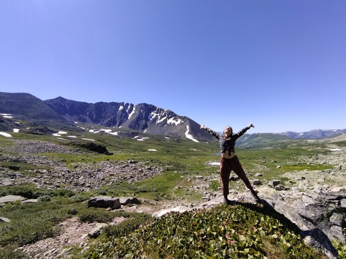 Лиза и долина реки Южеме на 77 маршруте.