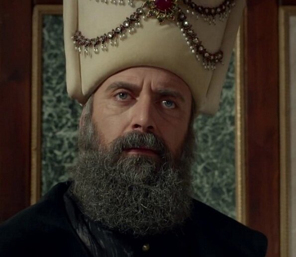 Кадр из сериала Великолепный Век. Султан Сулейман Великолепный. 
