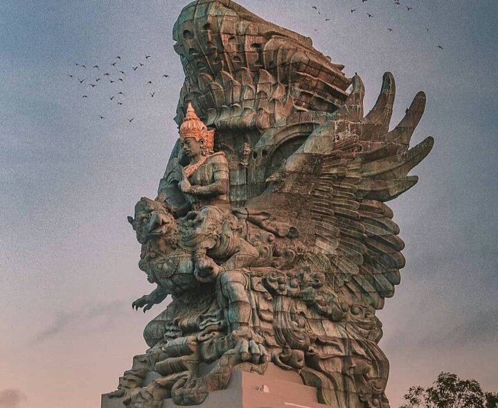 И страшно, и ужасно привлекательно