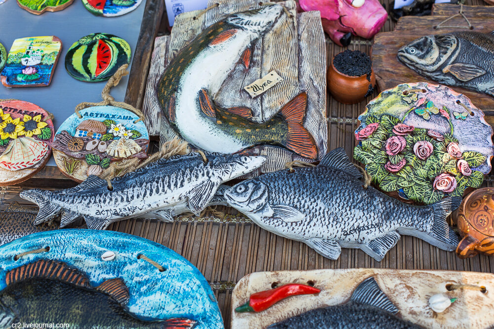 Рыбный рынок в камчатке сувениры. Какую рыбу привезти из. Какую рыбу привезти из. Рыбный рынок в казани. Сувениры из астрахани.