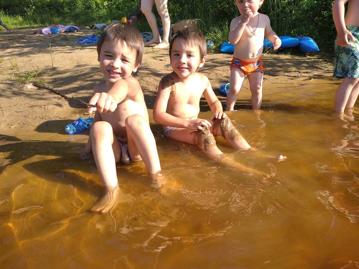 ...И нам действительно было весело. Ибо не Крымом единым...