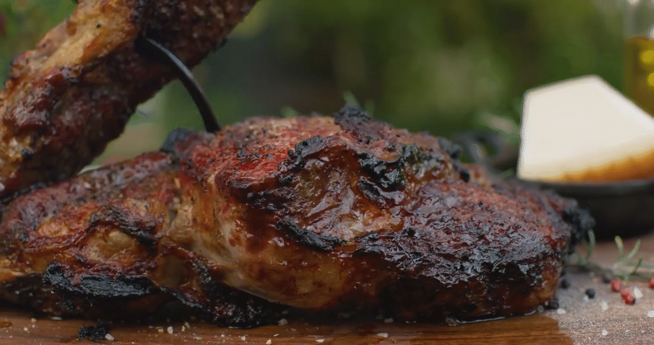 Сочный стейк "Томагавк" в тандыре. Дымный аромат гарантирован!