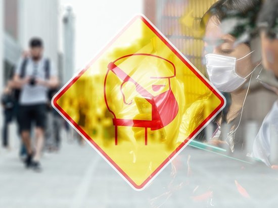 Число зафиксированных в США случаев заражения коронавирусом за последние сутки достигло рекордных 63 тыс. человек. Об этом свидетельствуют данные на сайте Университета Джонса Хопкинса. 
В Соединенных Штатах 9 июля было выявлено 63,2 тыс. случаев заражения коронавирусом. По данным The New York Times, прирост наблюдался в течение последних двух недель в 39 американских штатах.

Ранее на неделе были пройдены рекордные отметки в 57,5 тыс, затем 58, 60 тысяч.

В мире за все время коронавирусом заразились 12,2 млн человек, около 555 ты