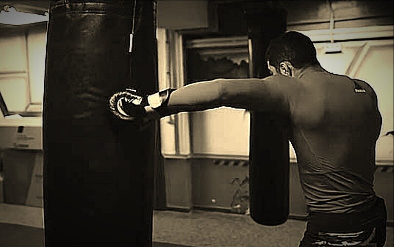 Удар по мешку