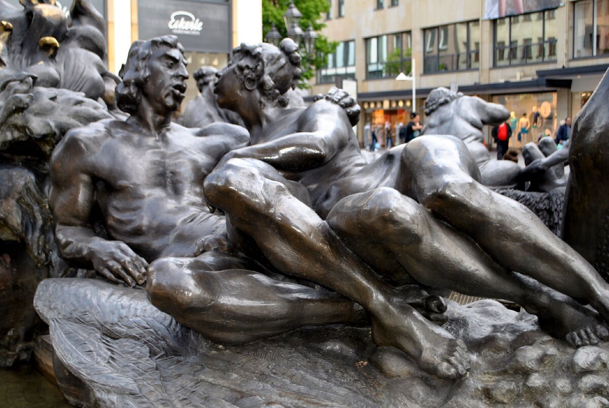 Они же на семейном ложе, период страсти 