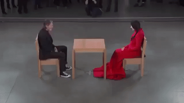 Изображения: https://www.instagram.com/abramovicinstitute/