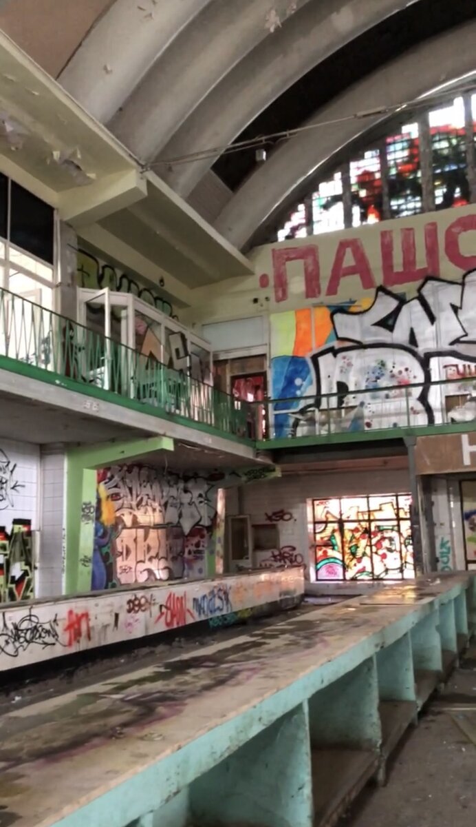 Вид на второй этаж, прошу прощение за качество, это скриншот видео 