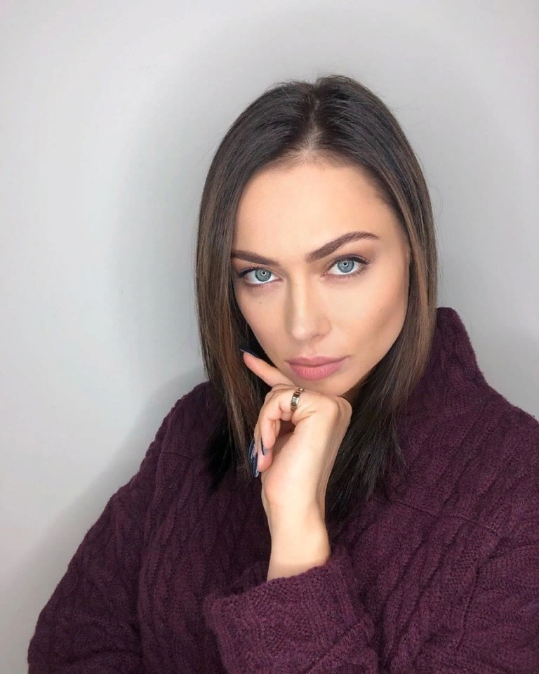 Источник фото: https://privately.ru/notes/1147244262-nastasja-samburskaja-i-irina-shejkochen-pohozhipravda.html