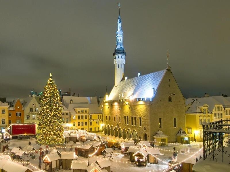 К 25 декабря пряный дух католического Рождества окутывает всю Европу.