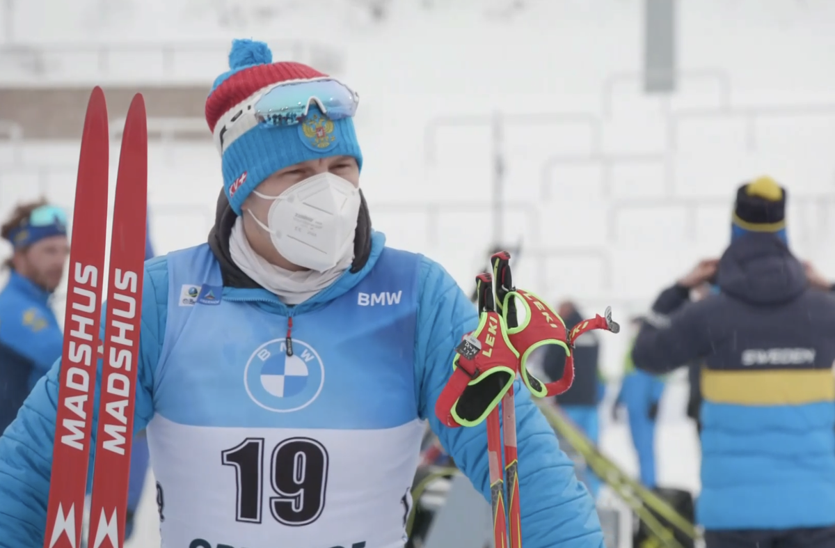 Матвей Елисеев на интервью после масс-старта в Оберхофе, 2021 год.