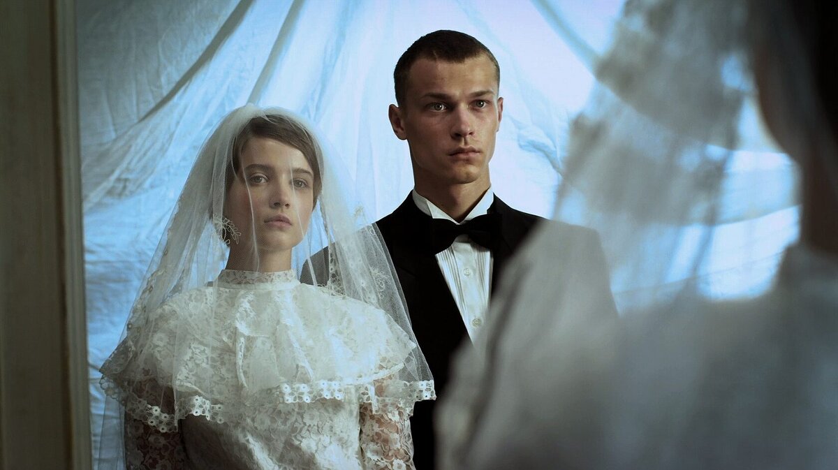 Кадр из сериала «Мотыльки» 