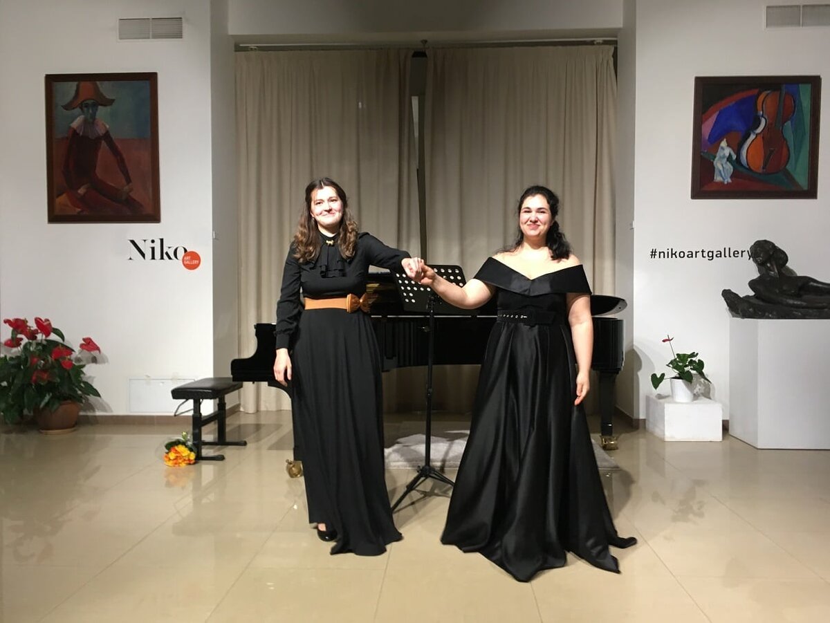  Альбина Латипова и Анна Генюшене