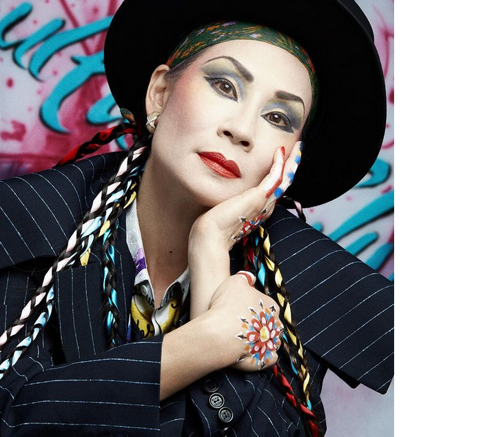 Американская актриса Люси Лью в  украшает обложку китайского  номера Мари Клер Источник инстаграмм @lucyliu