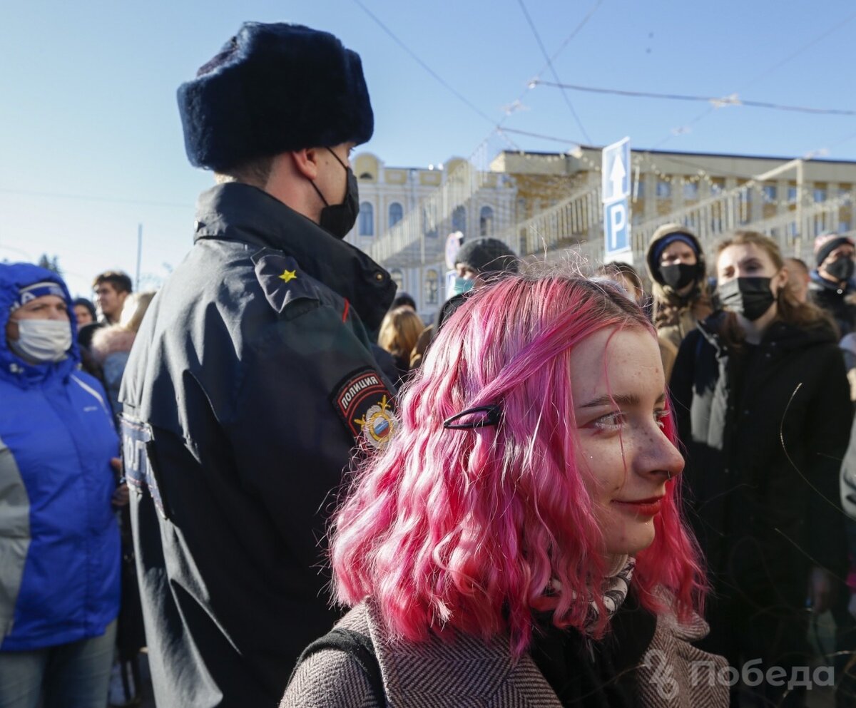 Митингующие дети. Поколение, которое мы потеряли? Двойные стандарты, деньги  и потусить | Небо нашей жизни | Дзен