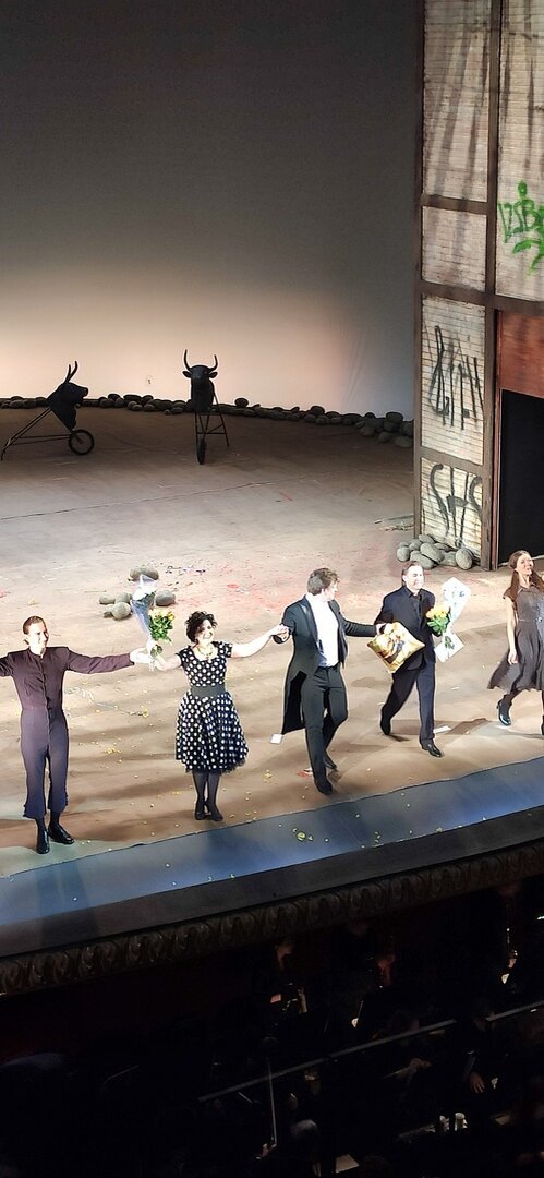 После спектакля "Кармен"