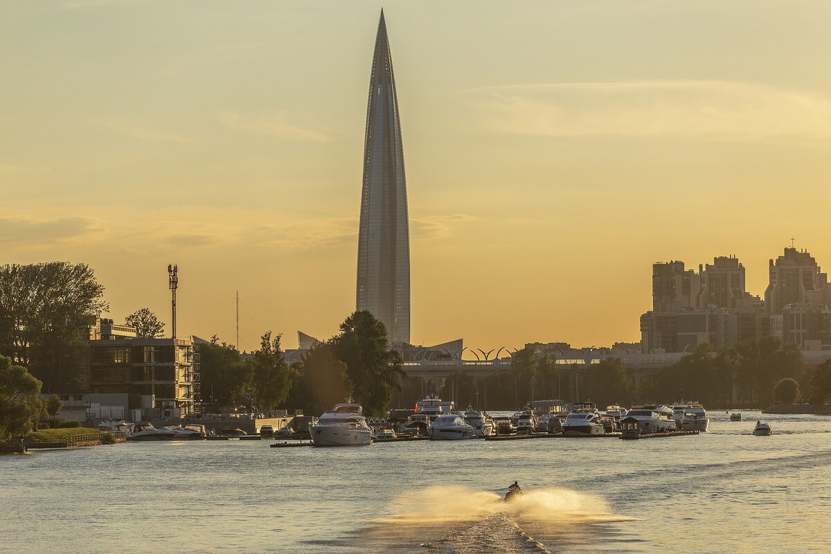 © Luidmila Kot / pixabay.com (Лахта-центр)