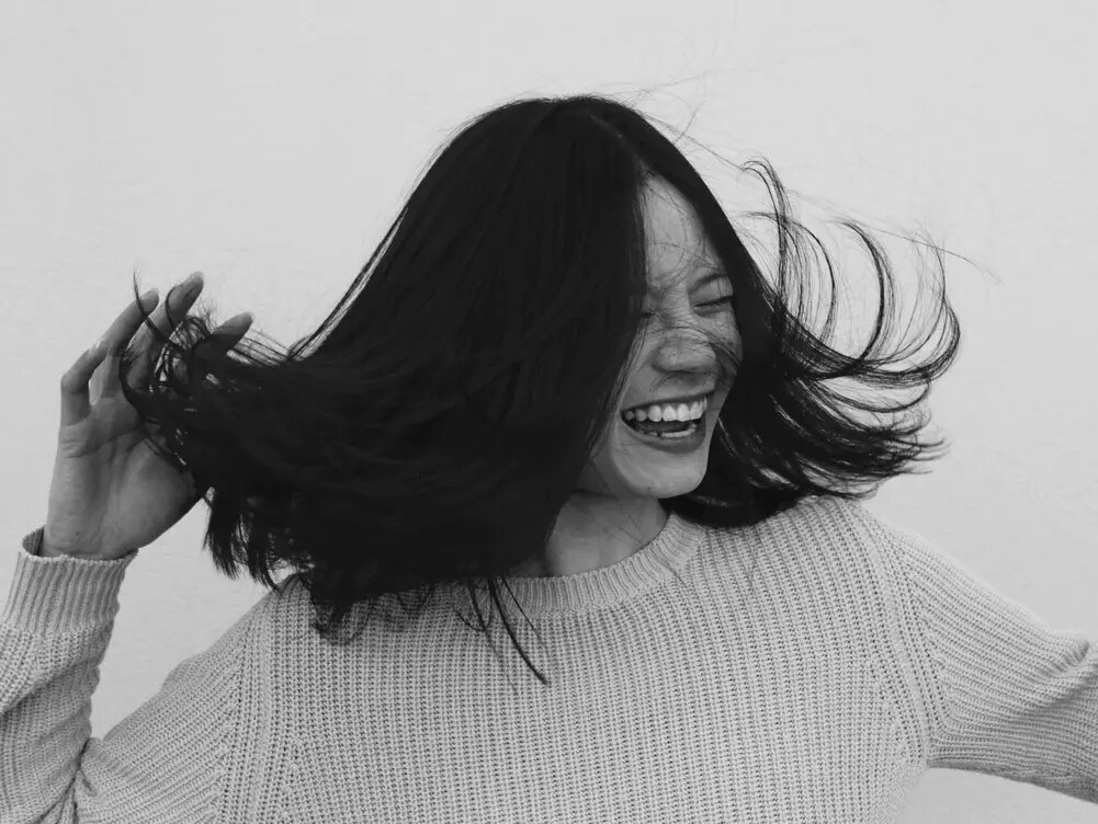 Улыбка подростка. Позитивные эмоции. Яркие эмоции. Смех теории. Смех теории.