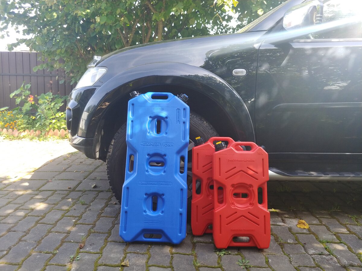 Плоские канистры Extreme очень хорошо себя зарекомендовали в автоэкспедициях